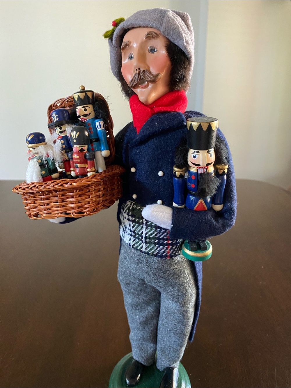 Byers' Choice Christmas Nutcracker Vendor
